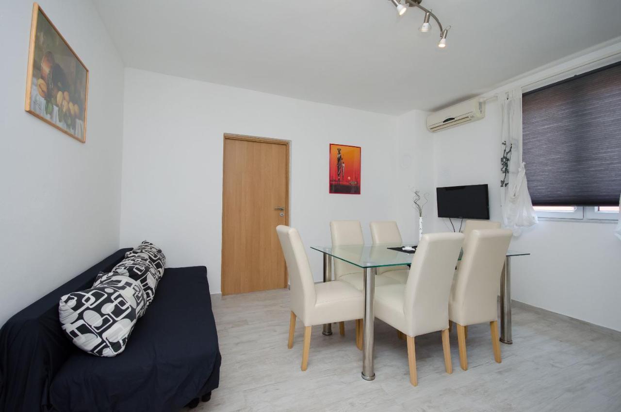 Apartments Toni Banjol Екстериор снимка